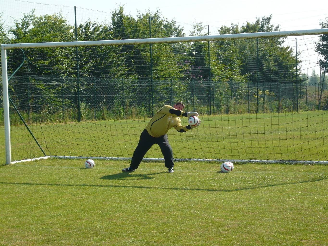 Moritz Klotz beim Torwarttraining