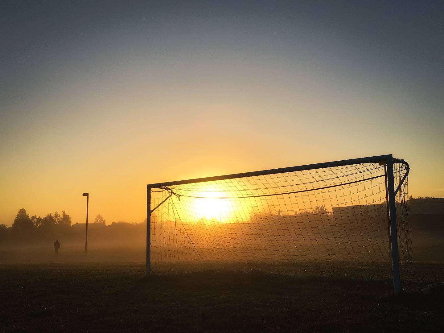 Tor vor Sonnenaufgang